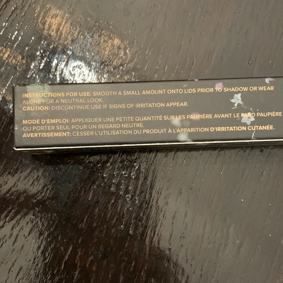 Moonlit eyeshadow primer - Picture 3 of 3